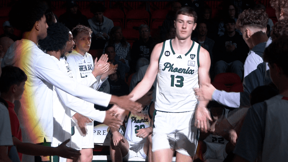 Phoenix get burned by Golden Eagles in Exhibition — Fox 11 Green Bay Sports