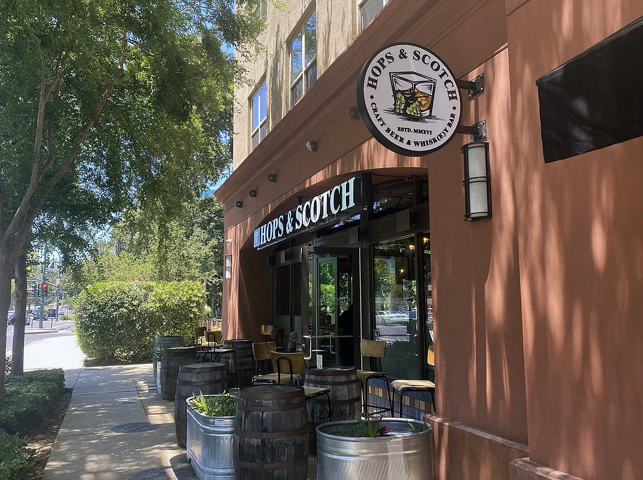 Walnut Creek watering hole shutters — San Rafael Dining news