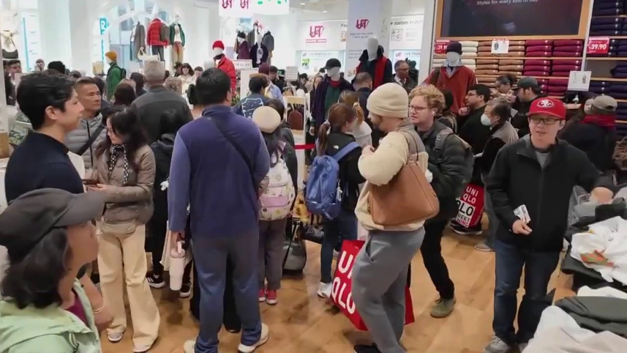 Crowds line up for grand opening of new Uniqlo store in SF — KTVU FOX 2 Bay Area, San Rafael Business news