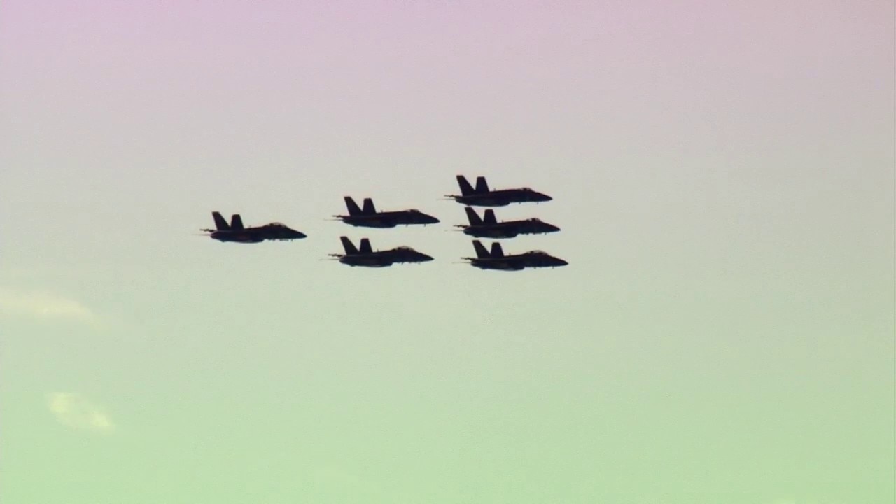 Blue Angels soar over San Francisco Bay despite fog — KTVU FOX 2 Bay Area, San Rafael Arts news